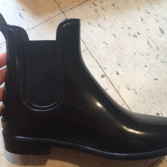 Ralph Lauren rain boots size 8 - Picture 3 of 3